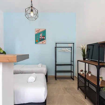 Simba In W/ Terrace 라르나카